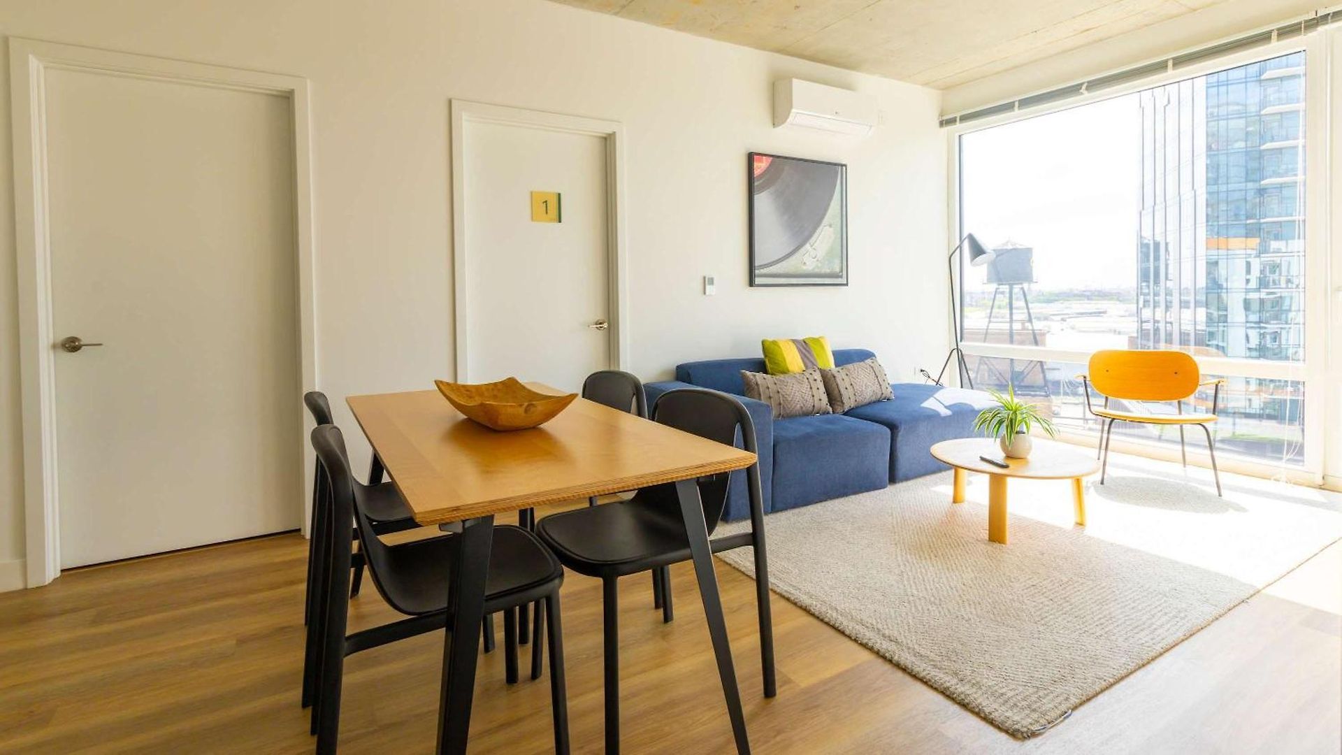 Modern 3br Near North Ave Shops Holiday home