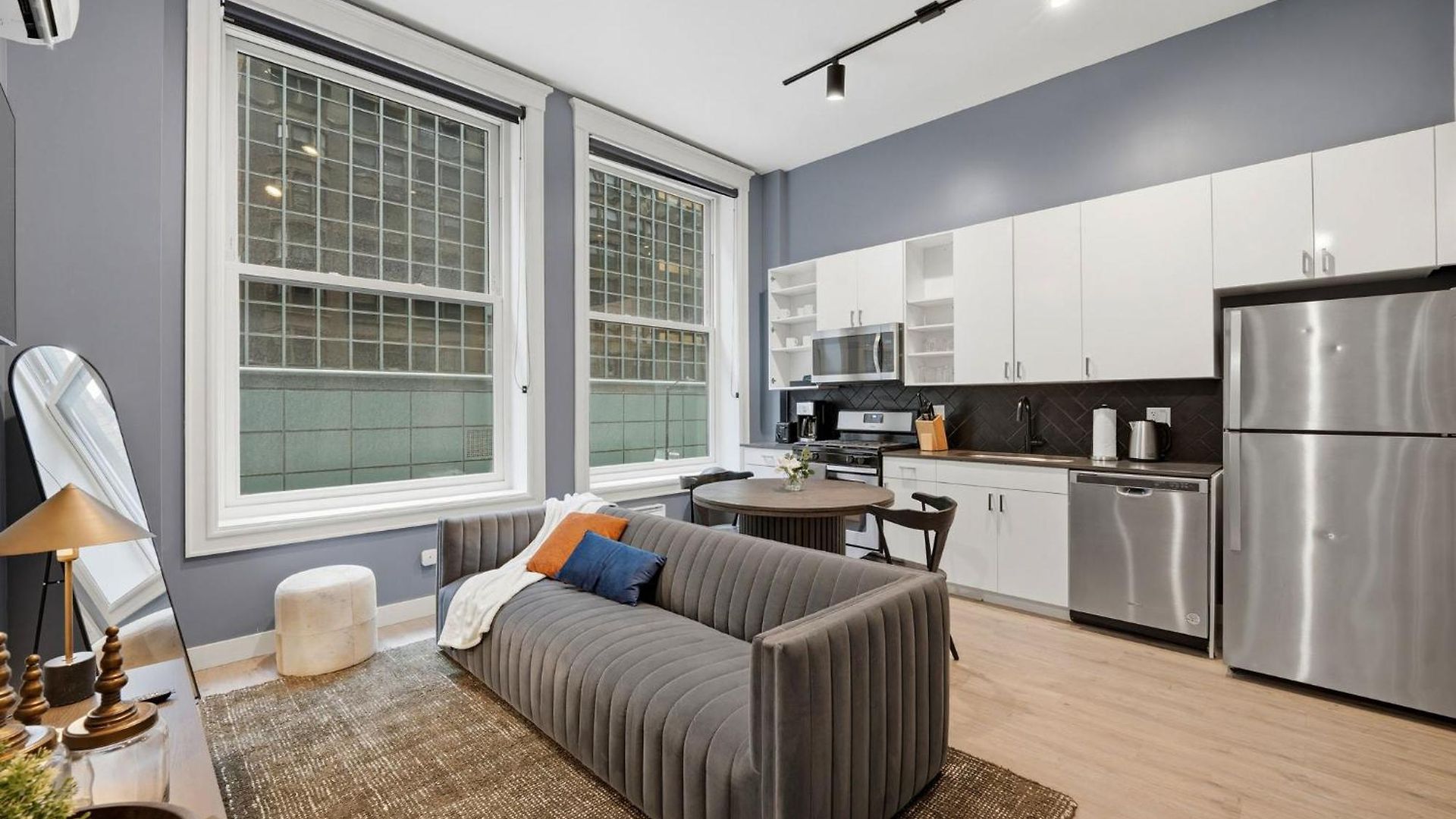 The Plymouth Chicago 4-Br Apartment In Printers Row - Free Parking, Gym & Rooftop 3*