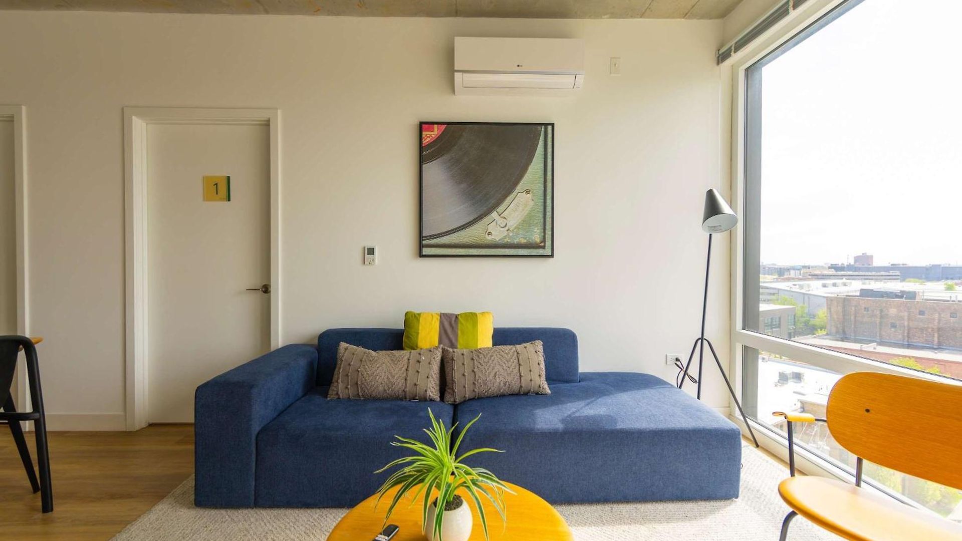 Modern 3br Near North Ave Shops *
