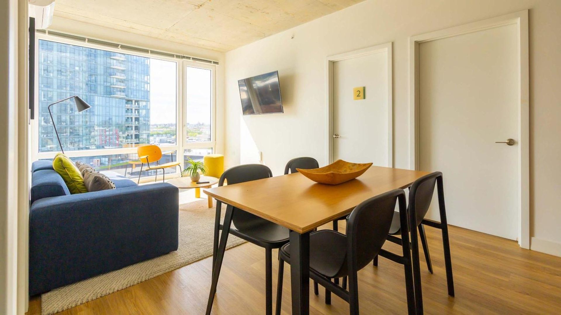 Modern 3br Near North Ave Shops Holiday home
