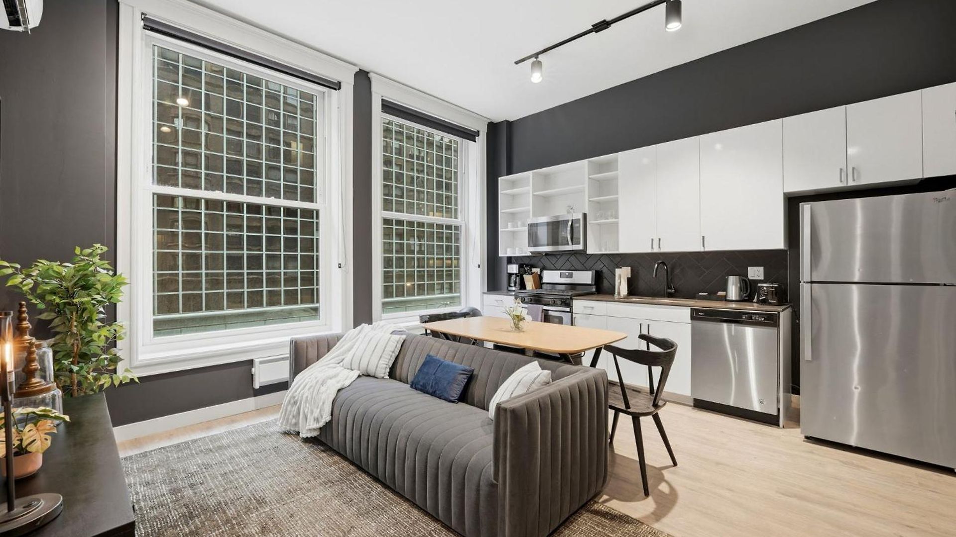 The Plymouth Chicago 4-Br Apartment In Printers Row - Free Parking, Gym & Rooftop 3* Chicago