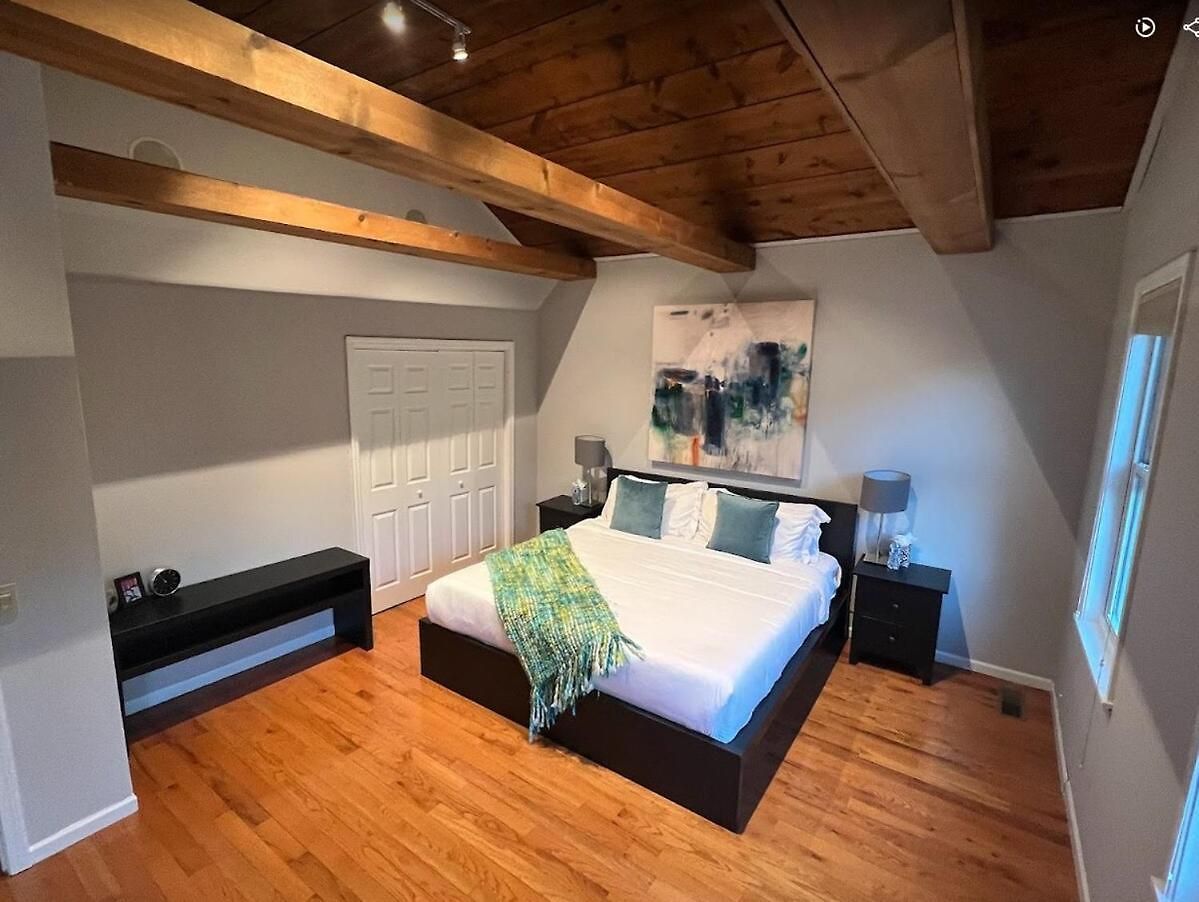 Villa Stunning Home, Epic Game Room, Prime Location Chicago