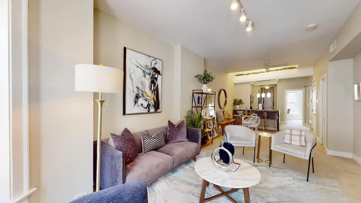 Holiday home Dearborn Duplex L Sleeps 10 L Free Parking *