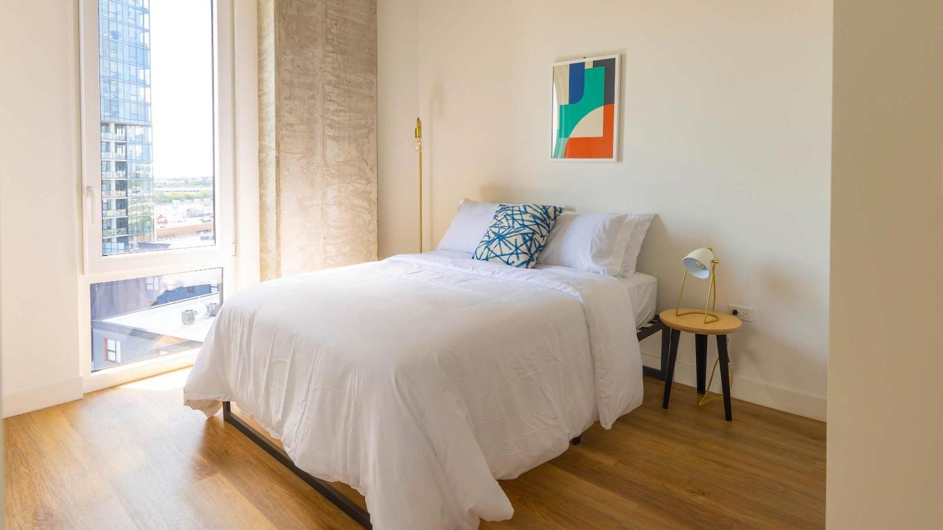 Modern 3br Near North Ave Shops