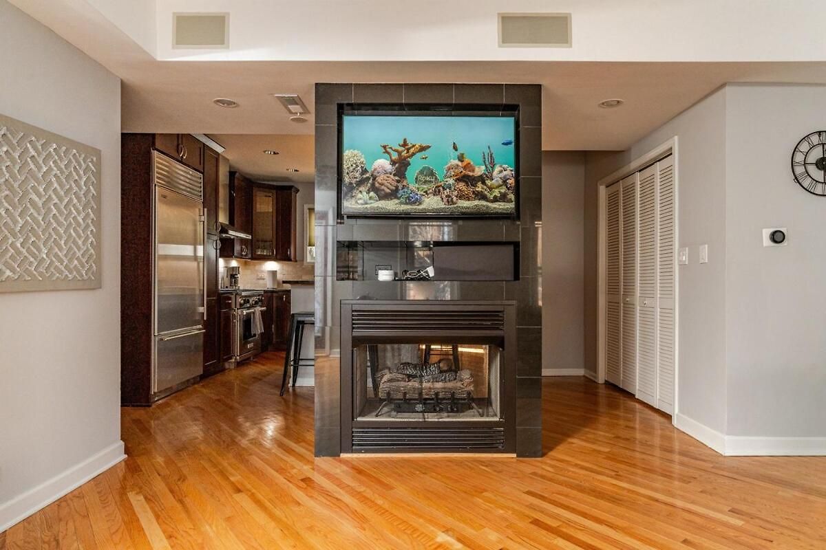 Stunning Home, Epic Game Room, Prime Location Villa *
