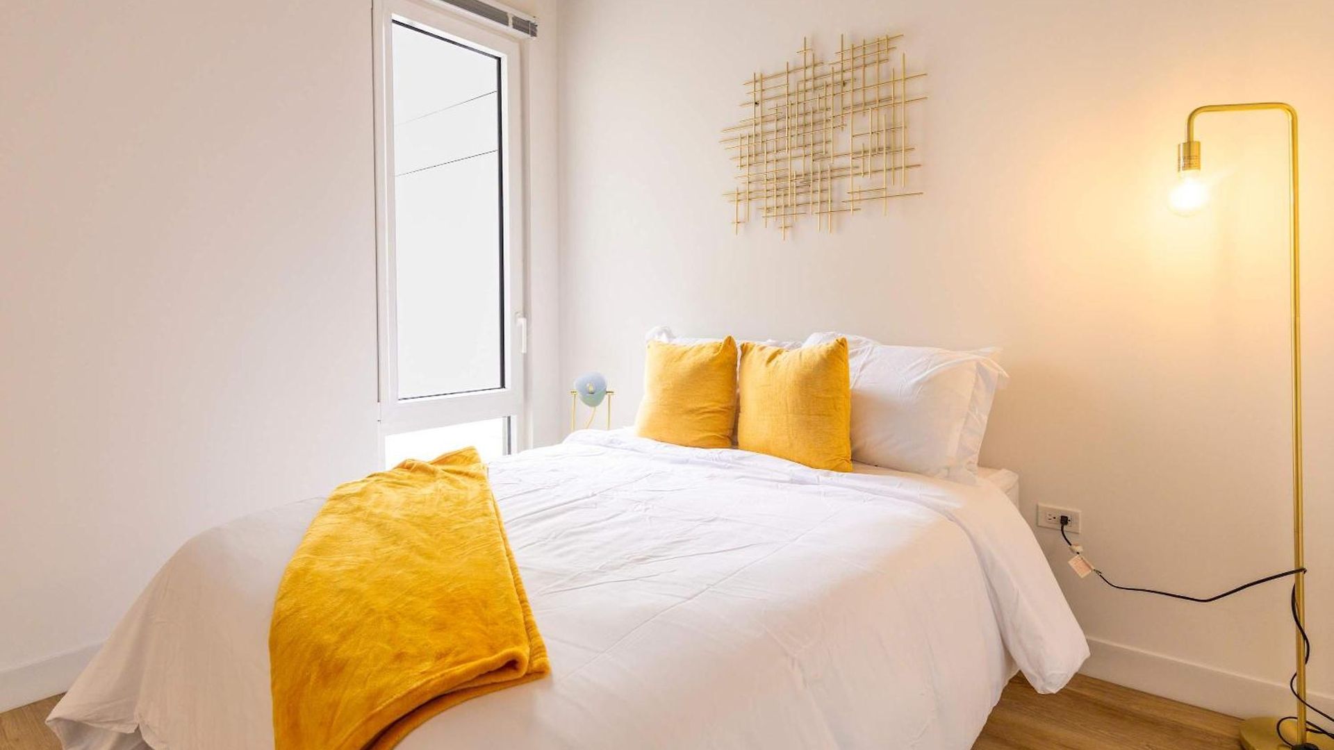 4br Modern Urban Escape Walk To Zoo Lakefront & Red Line * Chicago