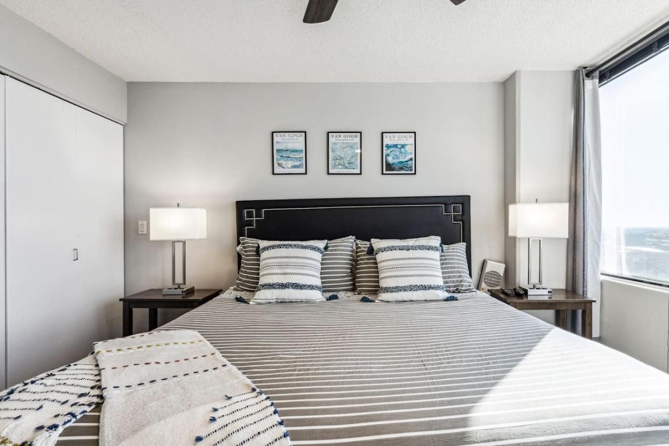 Downtown Mich Ave, Grant Park, Museums 2bd-2ba #20 Chicago