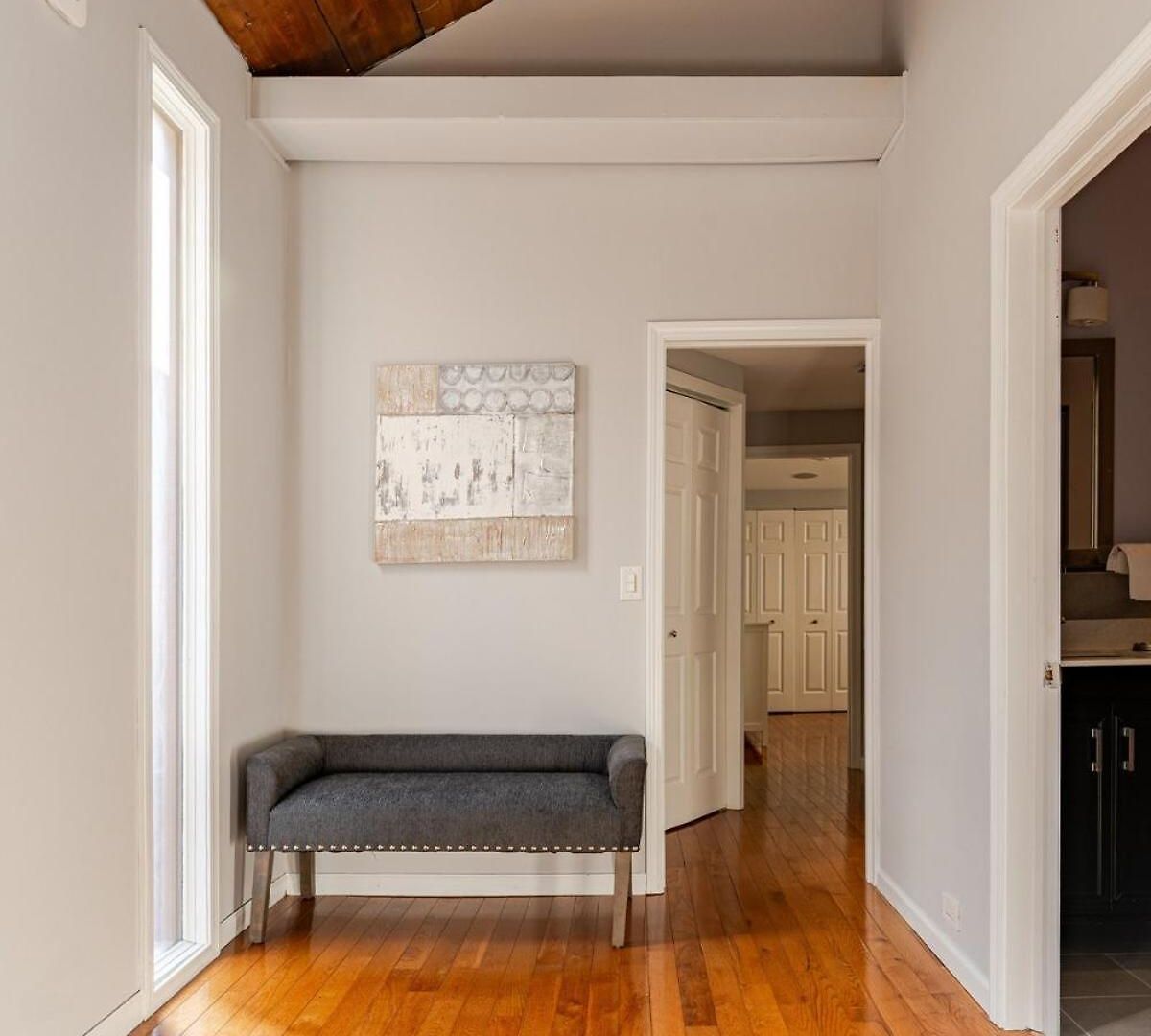 Stunning Home, Epic Game Room, Prime Location Villa