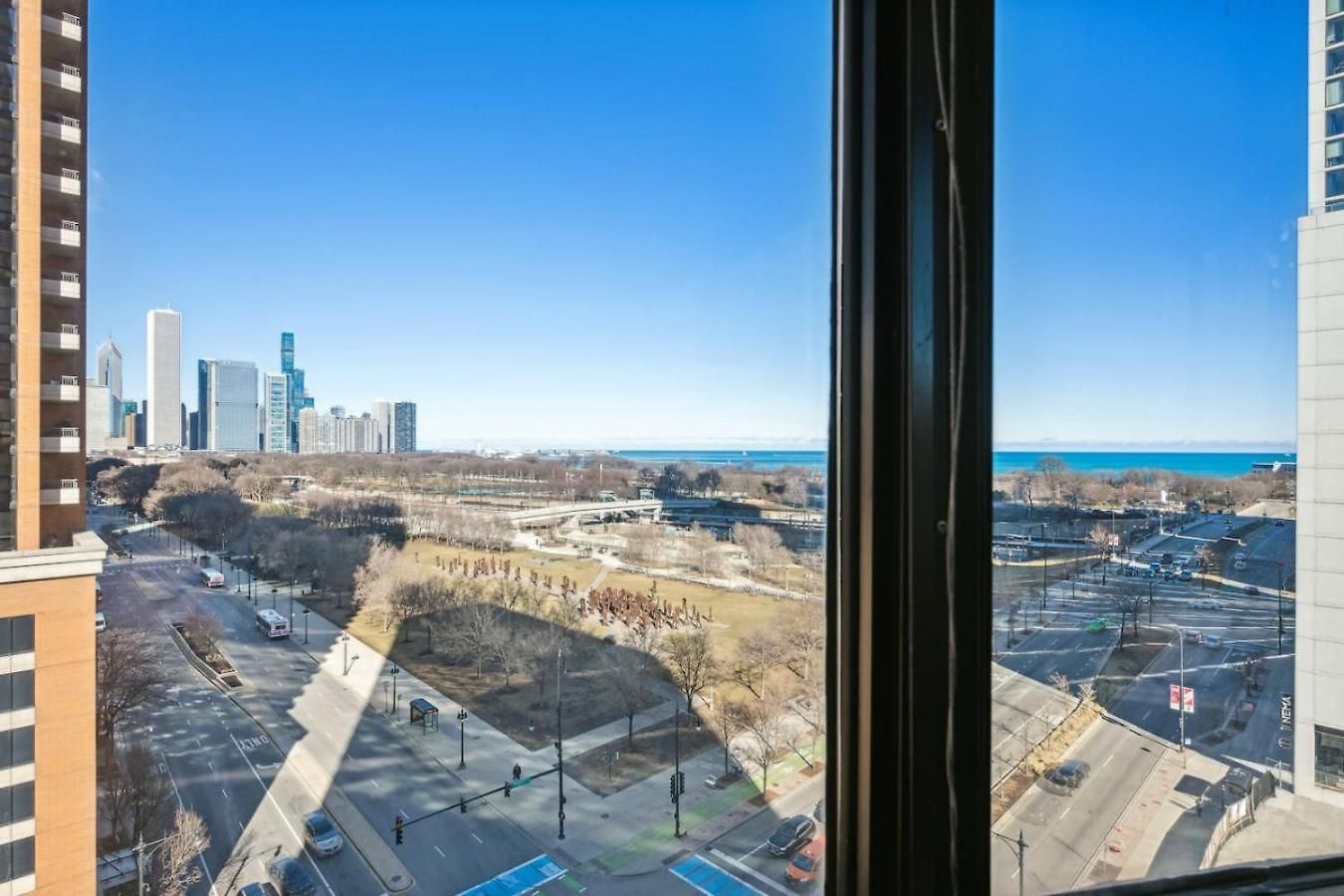 Downtown Views, Mich Ave, Museums 2bd- 2ba #10 Holiday home Chicago