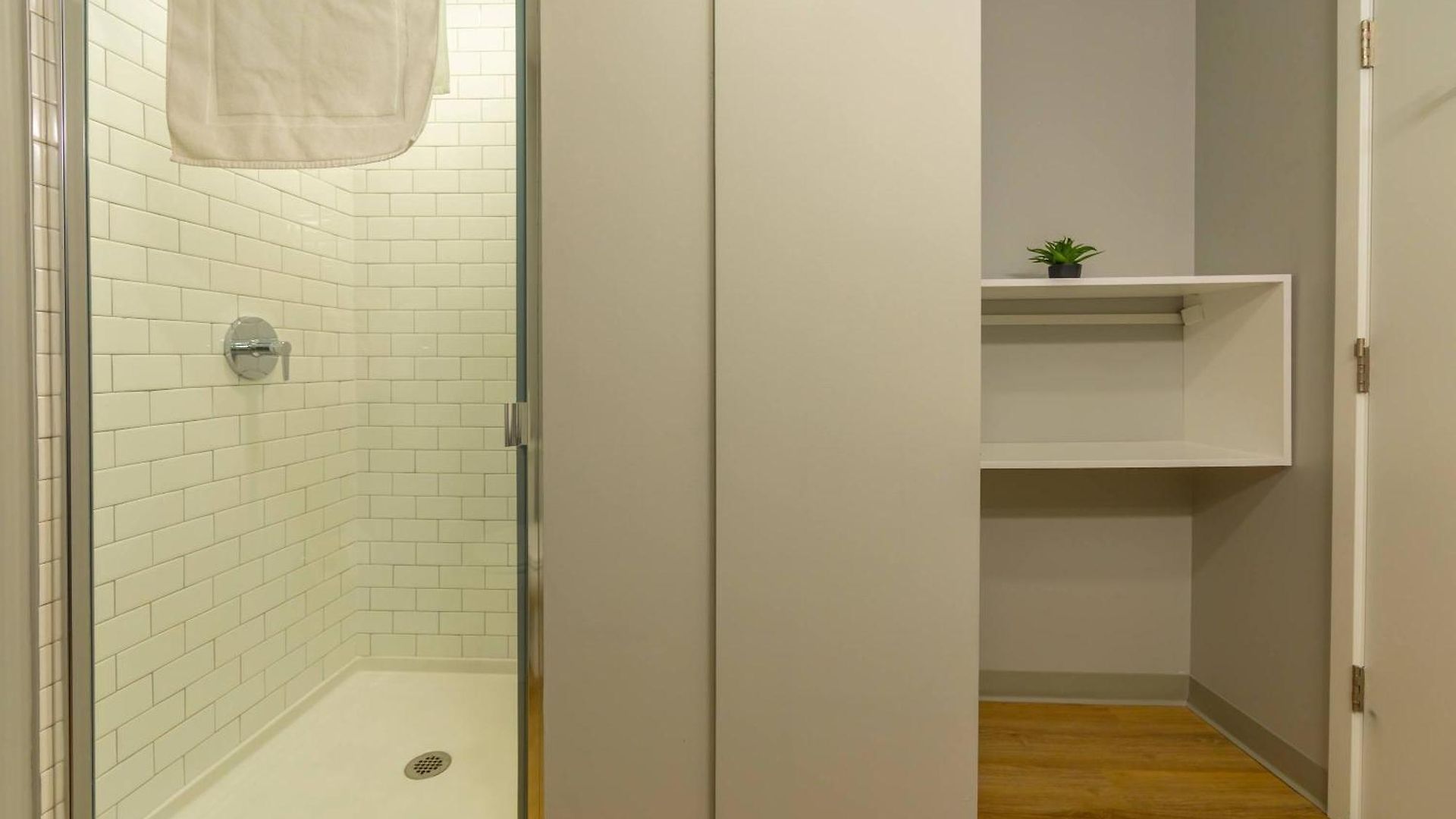 Holiday home Modern 3br Near North Ave Shops Chicago
