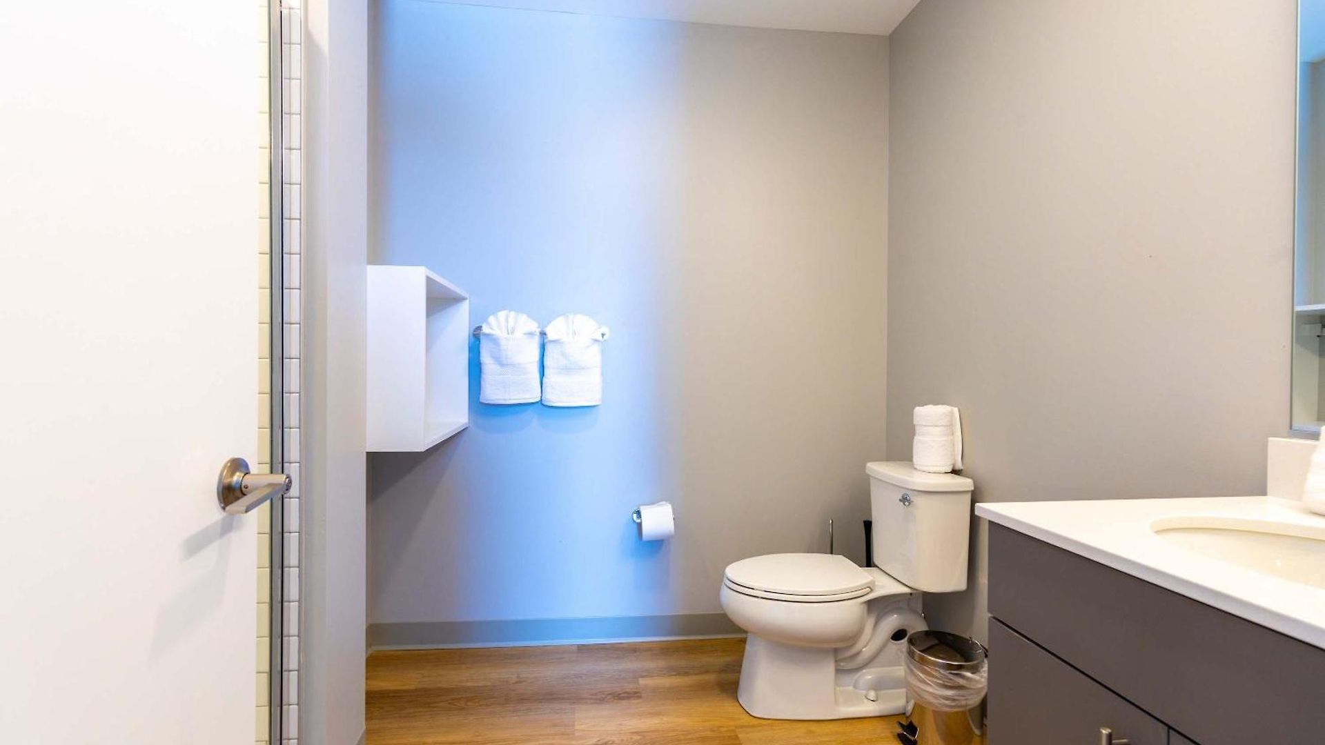 4br Modern Urban Escape Walk To Zoo Lakefront & Red Line *
