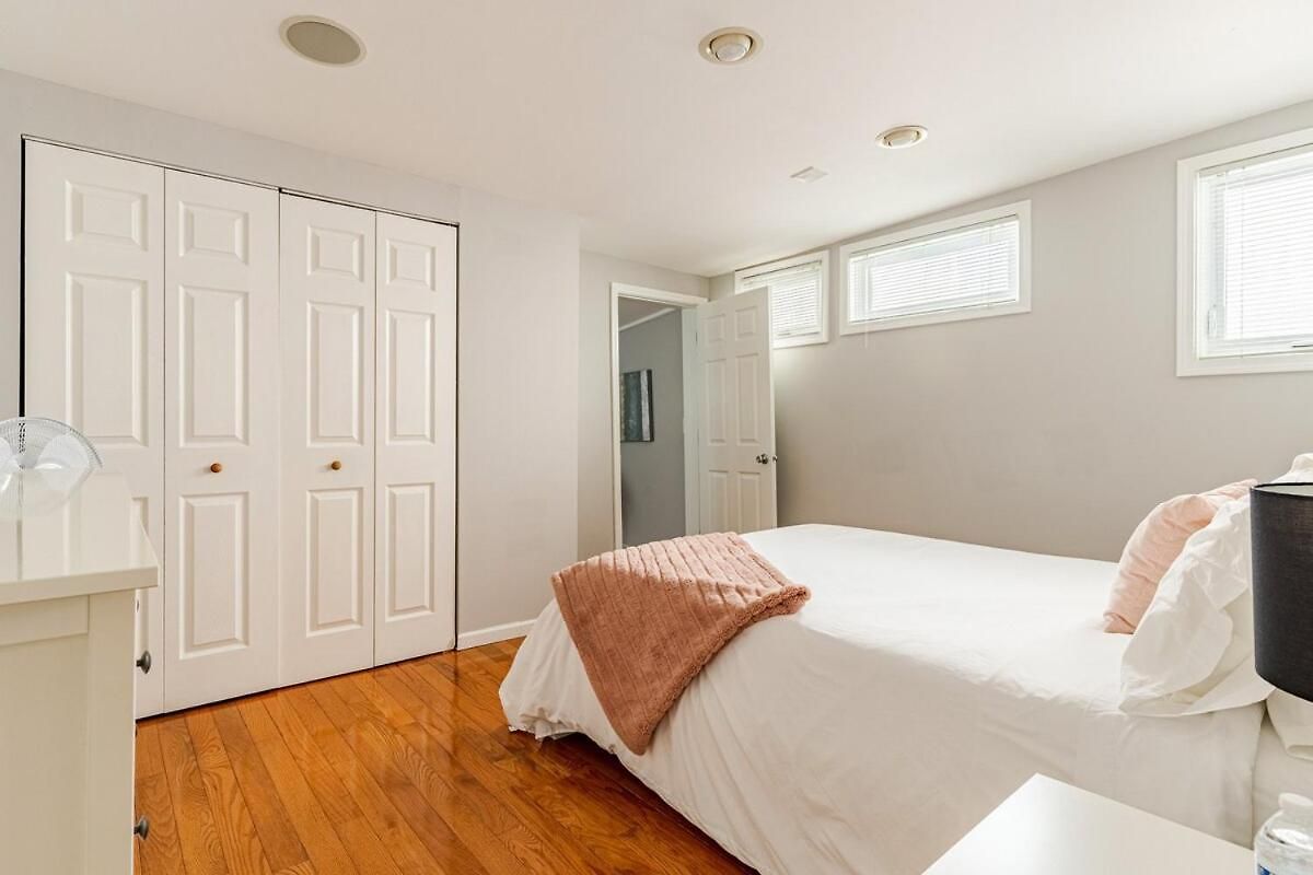 Stunning Home, Epic Game Room, Prime Location