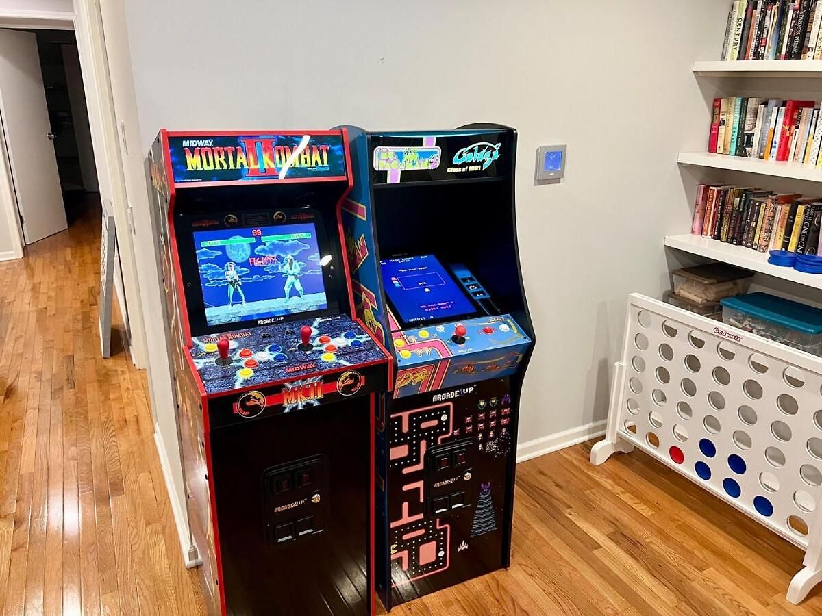Stunning Home, Epic Game Room, Prime Location Villa *