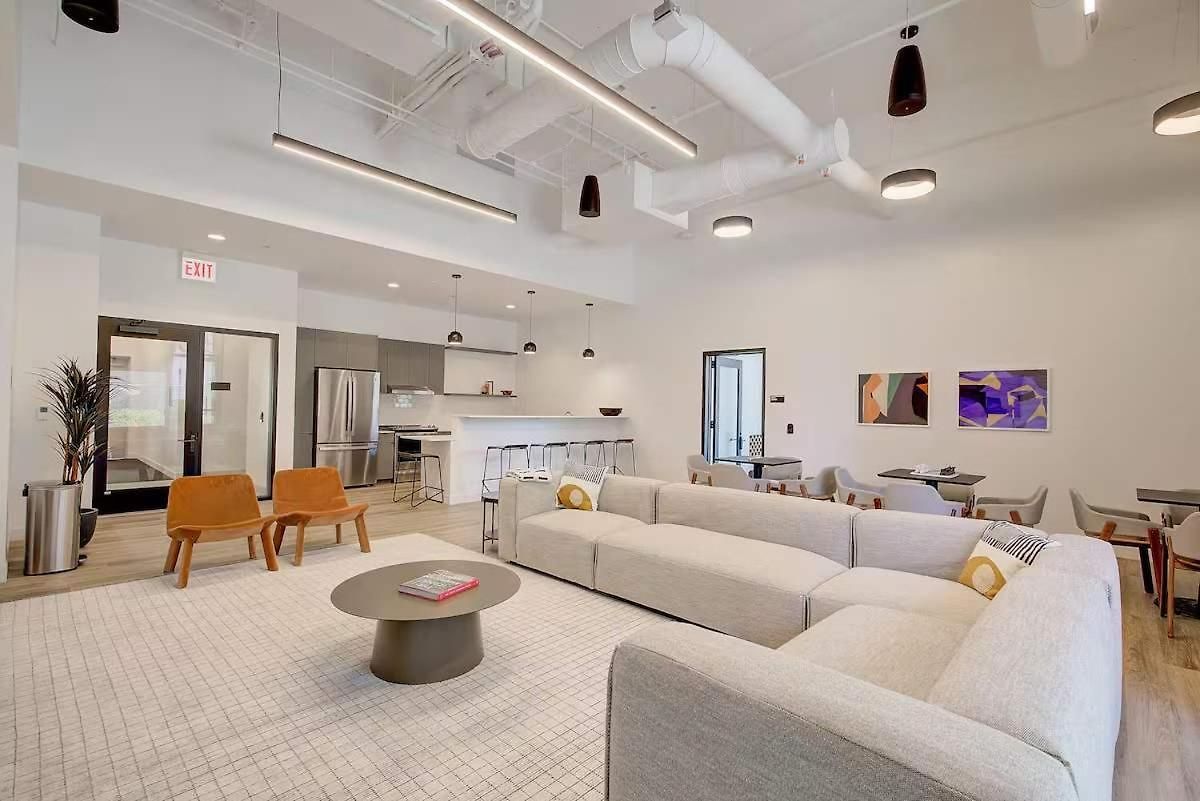 Modern 3br Near North Ave Shops * Chicago