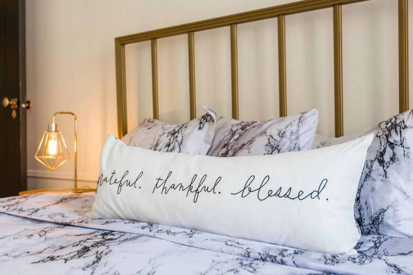Downtown Magnificent Mile Sleep 20 6bd-6ba * Chicago
