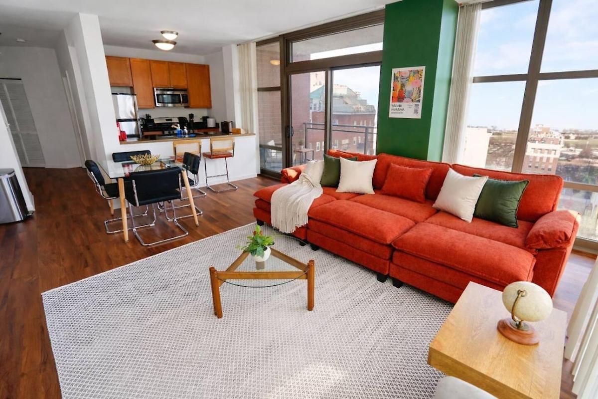 21st Floor Skyline 2br Near Grant Park & Field Museum Chicago