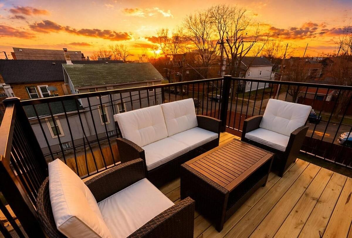 Apartment 3br Oasis Near Downtown & United Center *