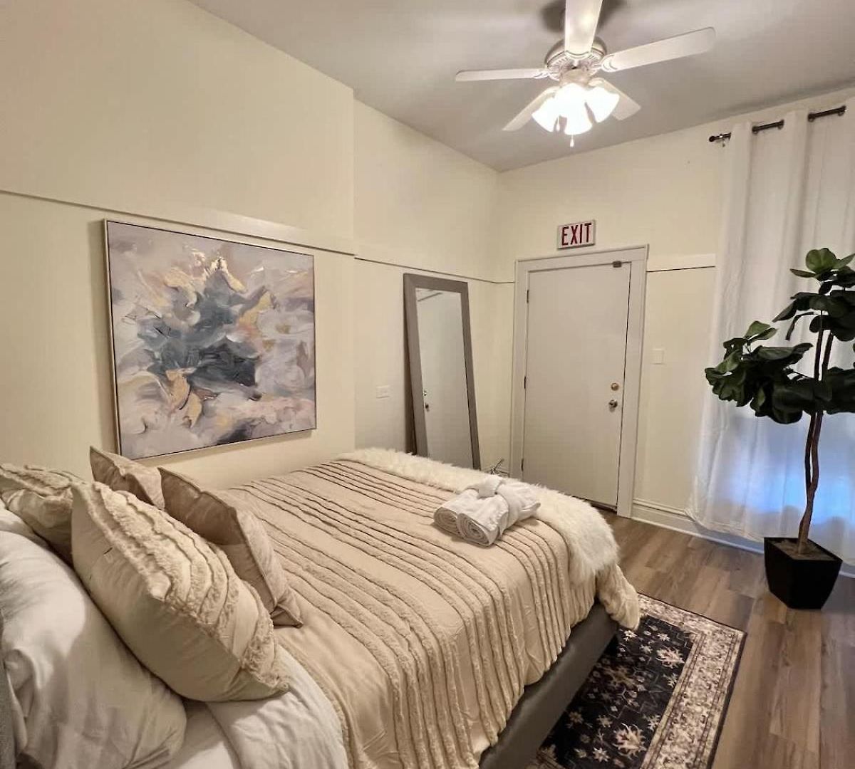 Elegant 3br River North Escape L Free Parking Chicago