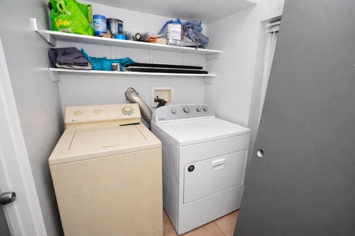 Apartment 3 King Beds Near Wicker Park *
