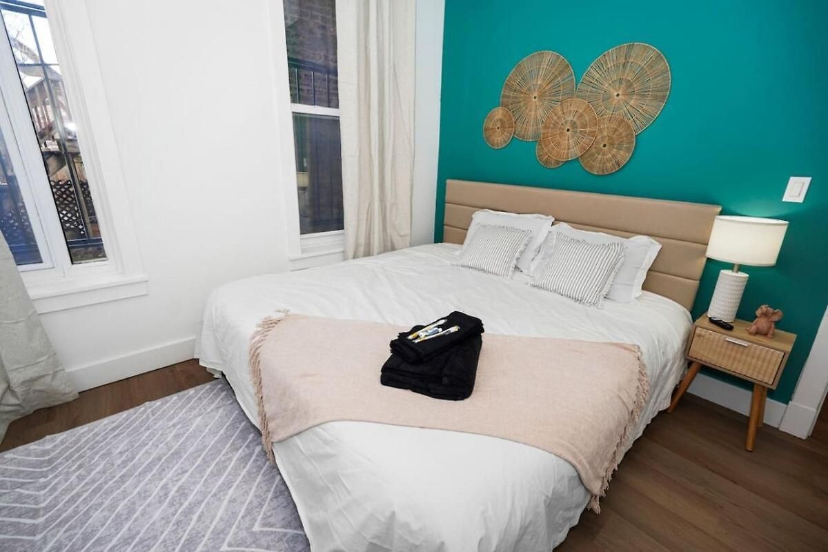 Apartment 3br King Beds Sleeps 8 Near Humboldt Park
