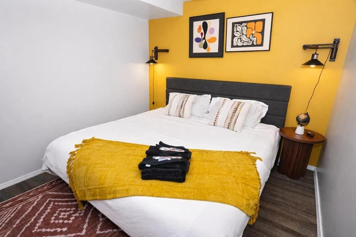 3 King Beds Near Wicker Park * Chicago