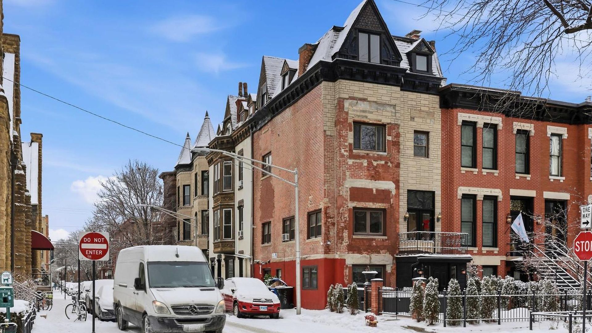 Fully Updated Jr, 1 Bed, Steps From Lincoln Park Chicago