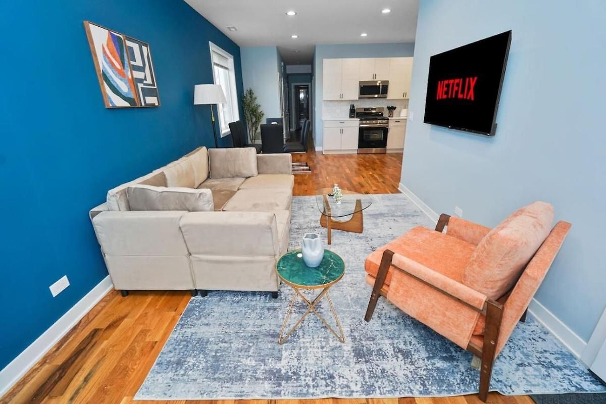3br Oasis Near Downtown & United Center *
