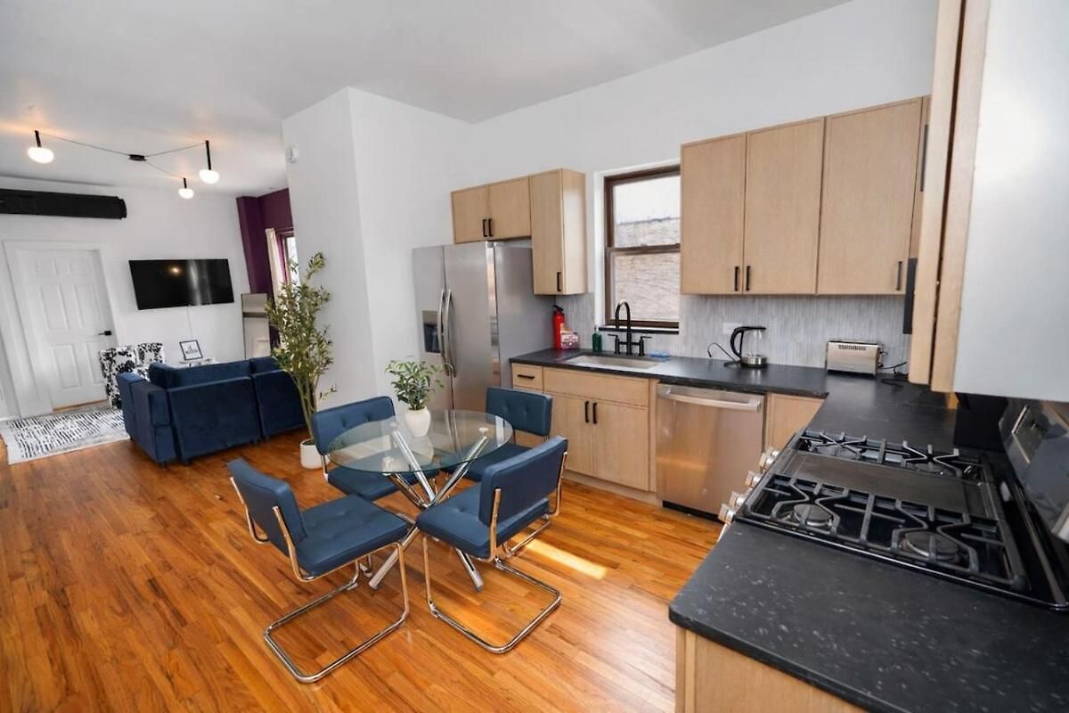 Brand New 3br Retreat Near Fulton Market And United Center Apartment