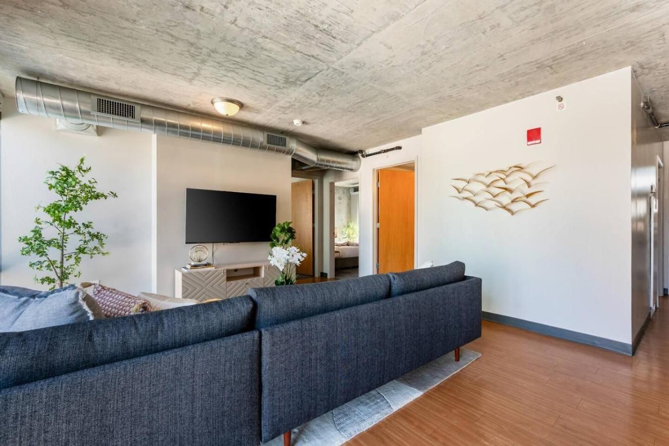 Downtown 3bd Near Park Museums #7 *