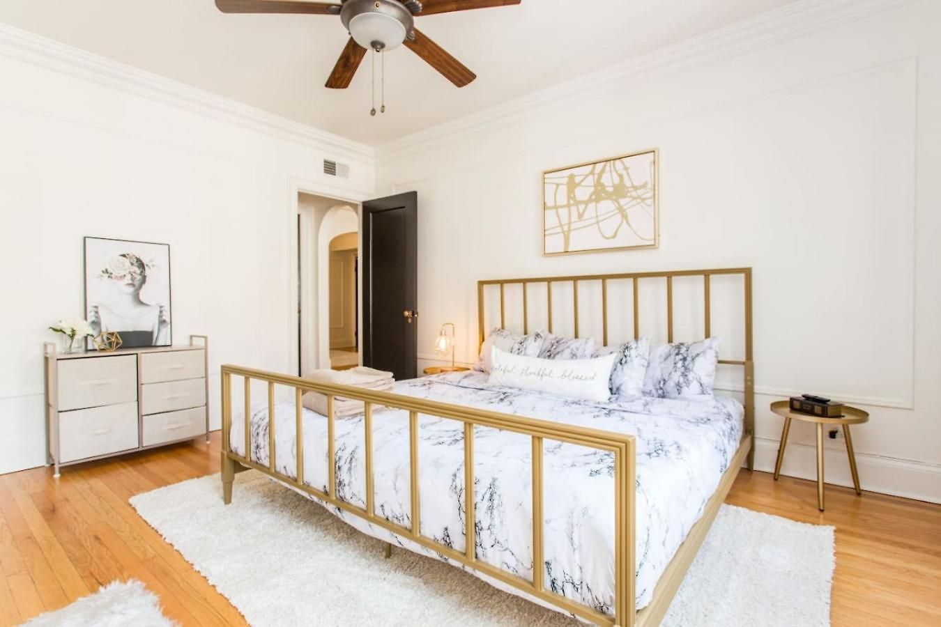 Downtown Magnificent Mile Sleep 20 6bd-6ba Apartment