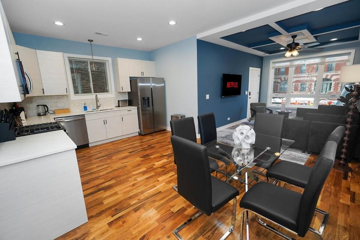Apartment Modern 3br Retreat Near United Center & West Loop Chicago