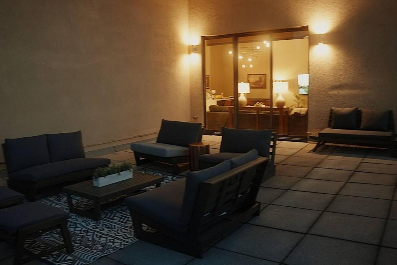 Downtown Penthouse 3bd Views Parking Gym #2 Apartment