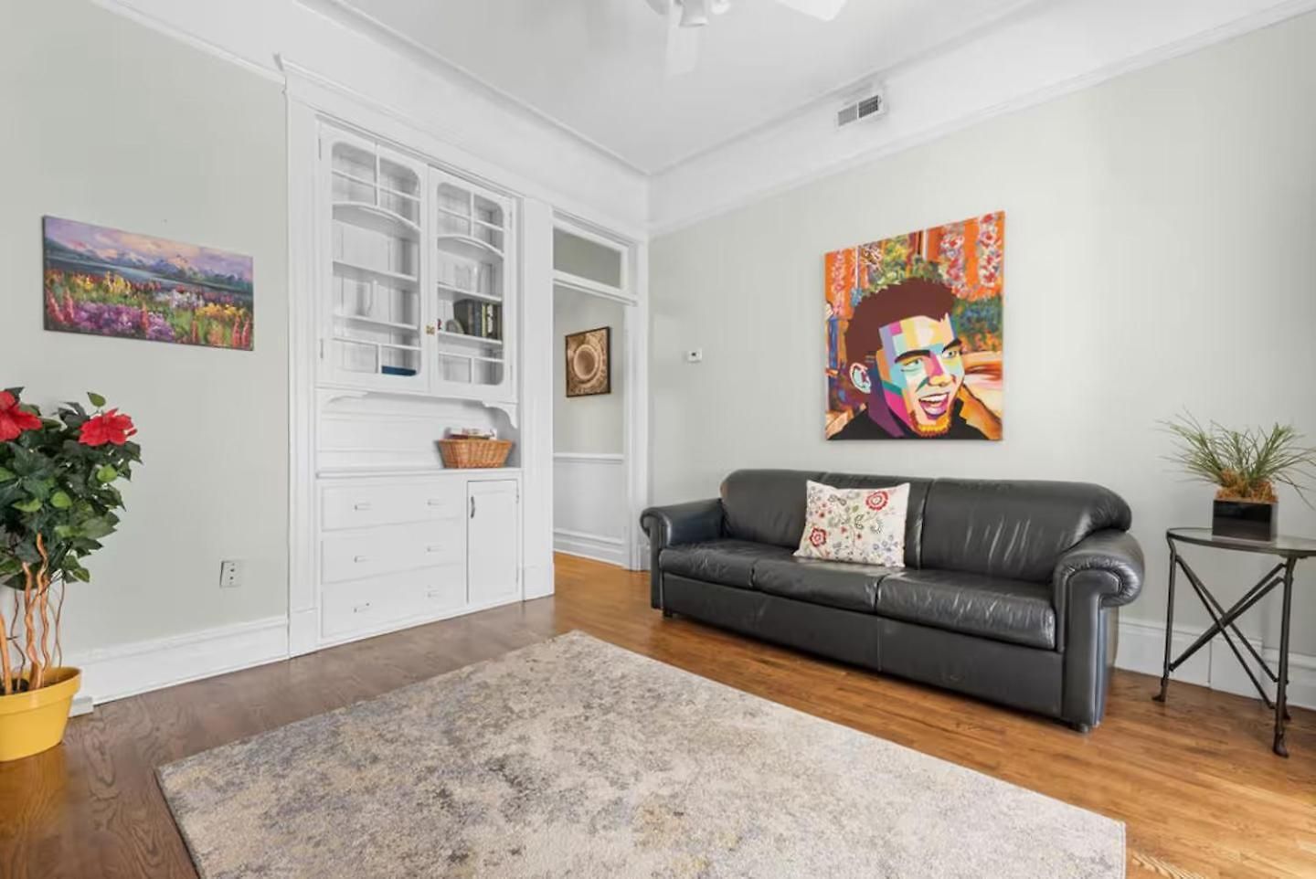 Secret Gallery On The Park - 2bd/1ba Apartment