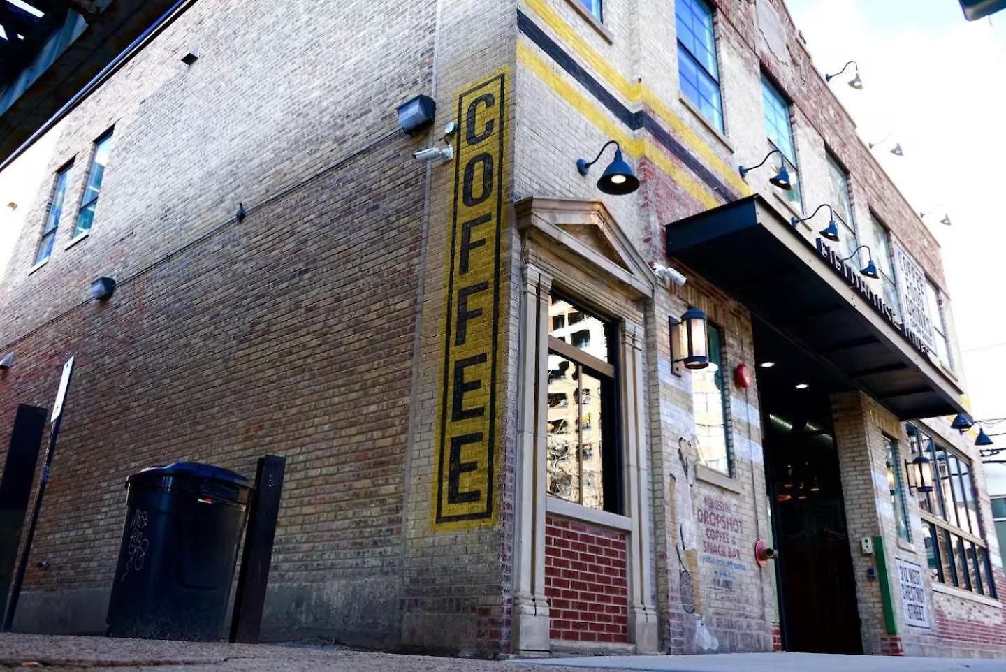 Secret Gallery On The Park - 2bd/1ba *