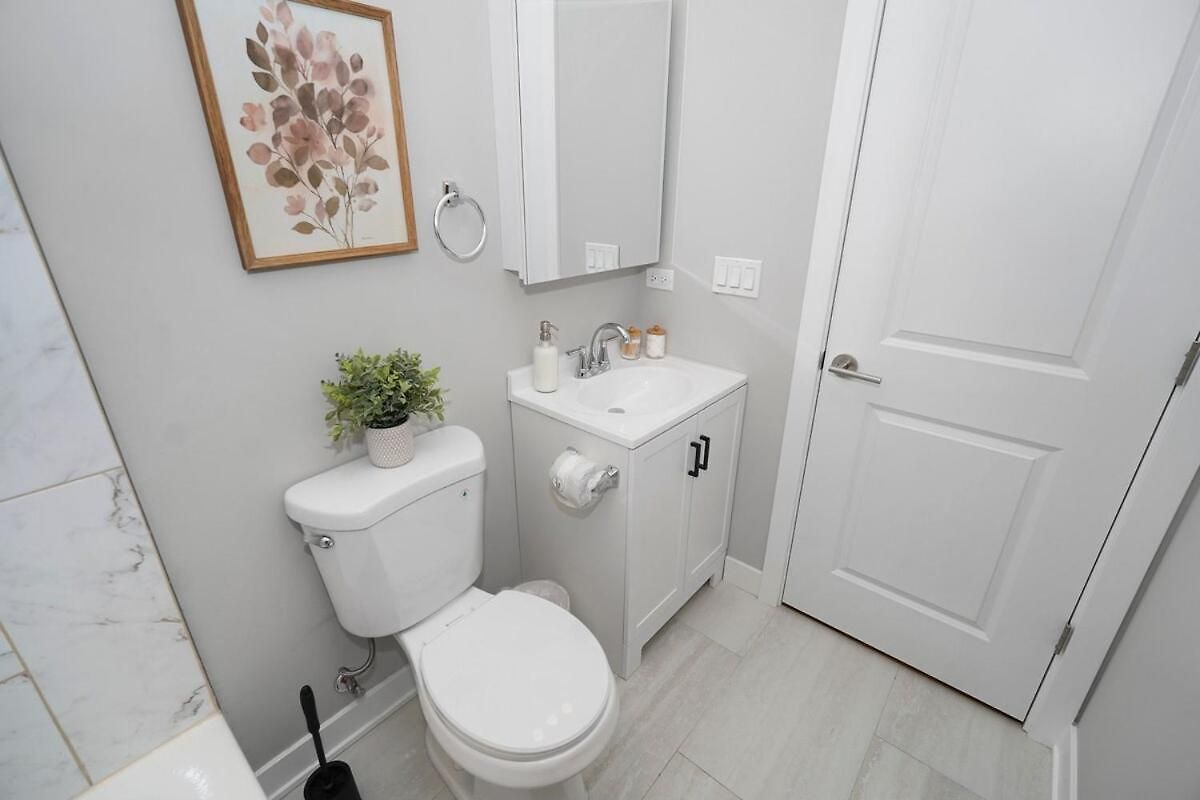 Apartment Modern 3br Retreat Near United Center & West Loop Chicago