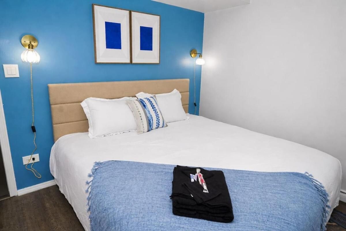 Apartment 3 King Beds Near Wicker Park *