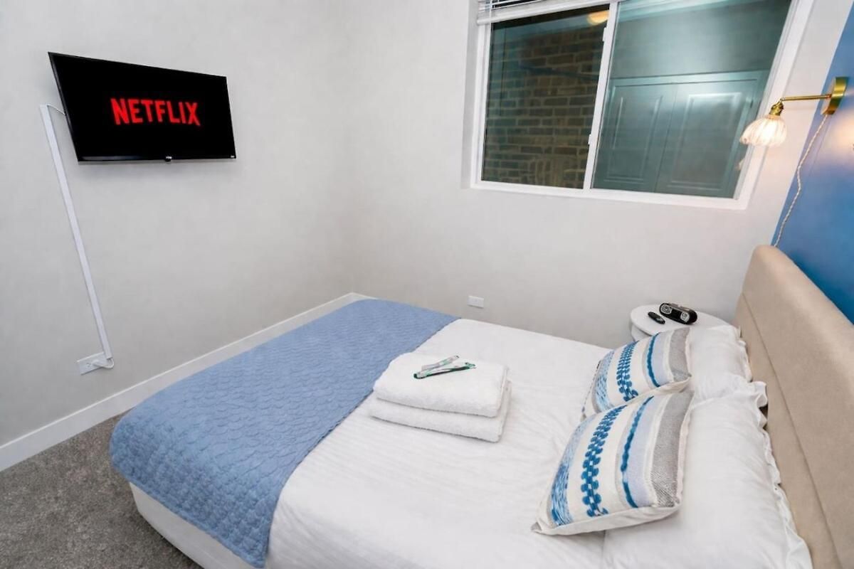 Spacious 3br Near United Center & Medical District Apartment