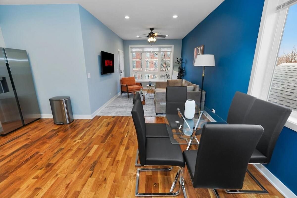 Apartment 3br Oasis Near Downtown & United Center