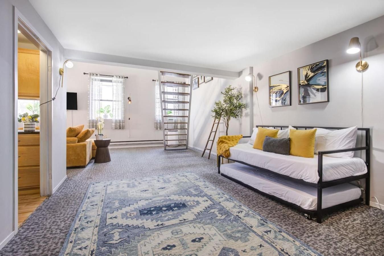 Apartment Downtown Penthouse I Vintage , Gym & Balcony #5 *