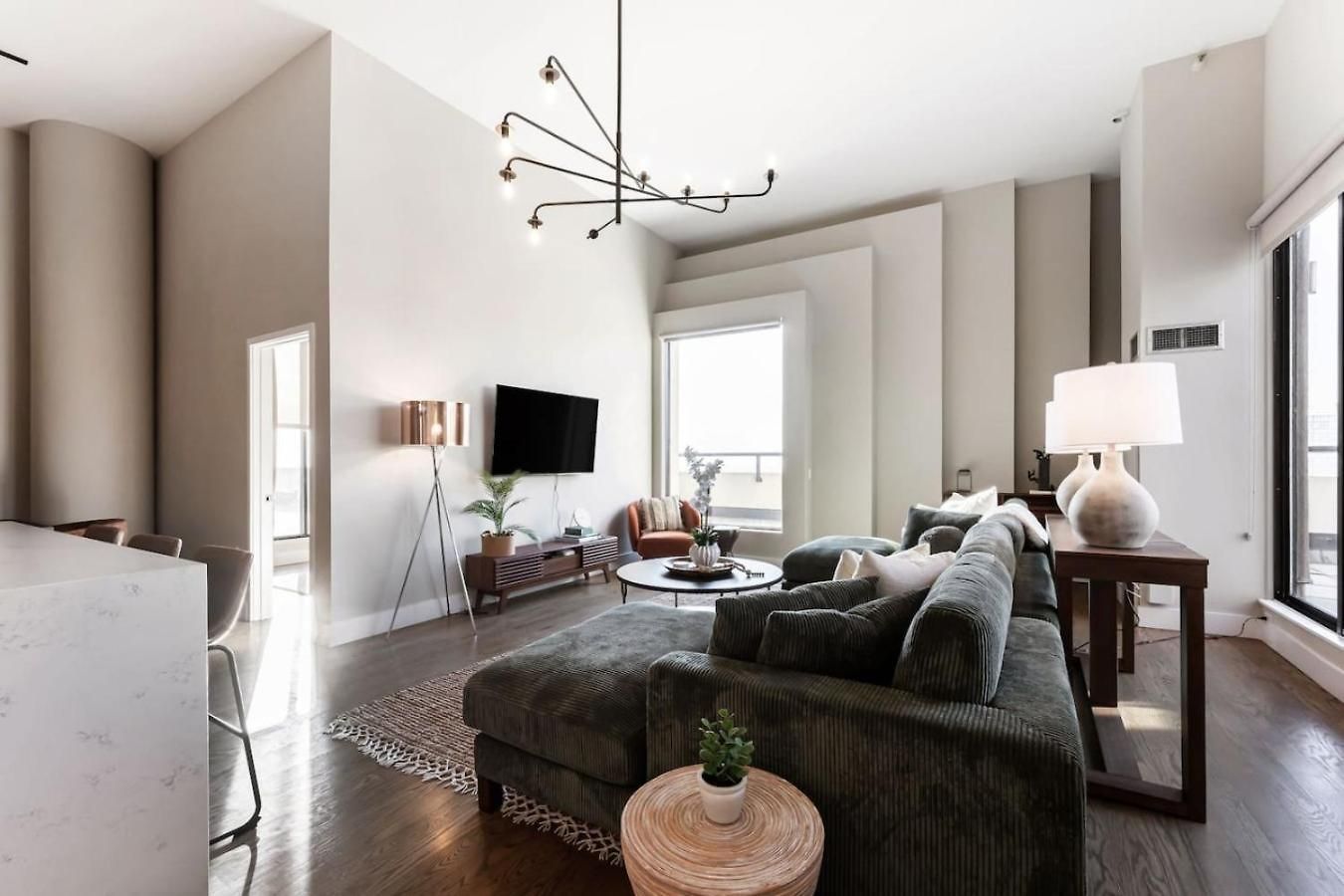 Apartment Downtown Penthouse 3bd Views Parking Gym #2