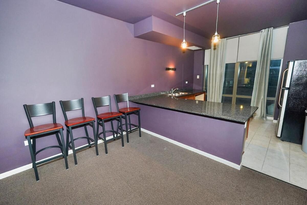 Grant Park 2br With Balcony Skyline View & Gym In Downtown Apartment Chicago