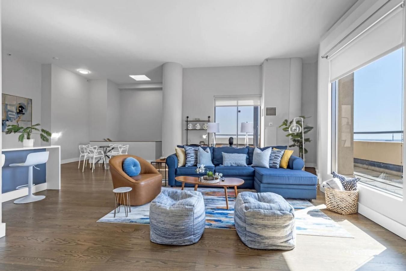 Dtown Penthouse - 4bd-4ba Parking Gym *