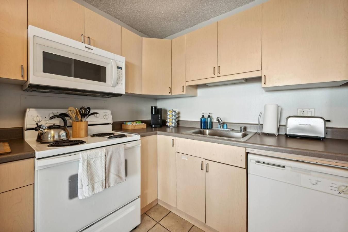 Mich Ave Downtown 2bd, Grant Park Museums #25 Apartment *