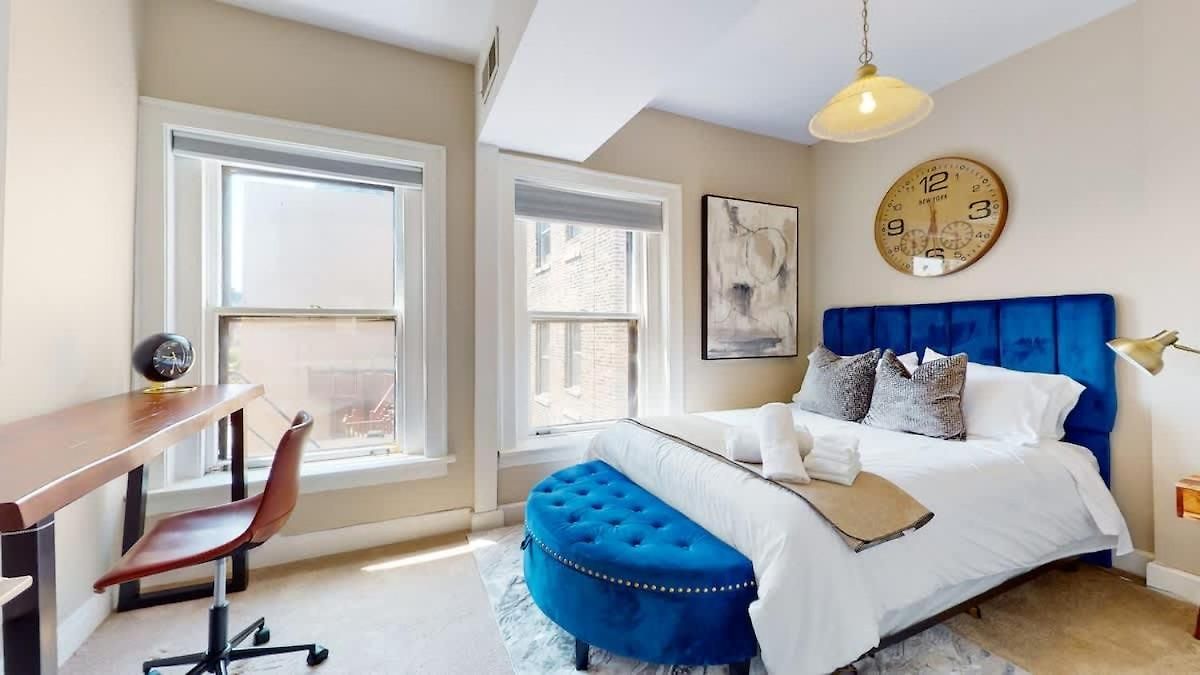 Apartment Chic River North Retreat Chicago