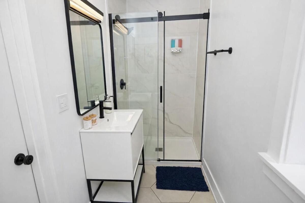 Modern 3br King Near United Center * Chicago