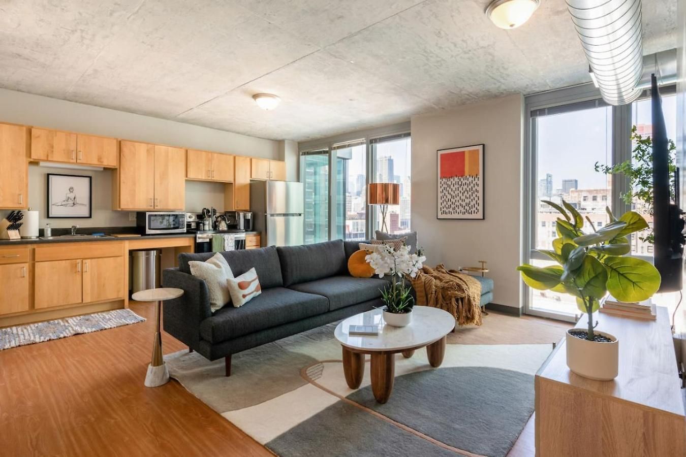 Apartment Downtown 9bd - Sleep 18 -