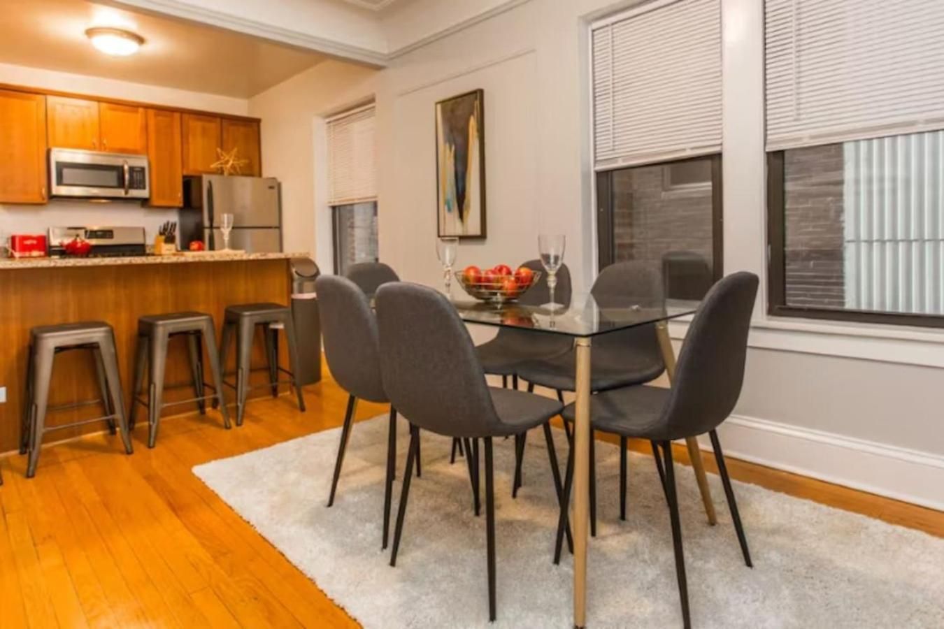 Downtown Magnificent Mile Sleep 20 6bd-6ba Chicago