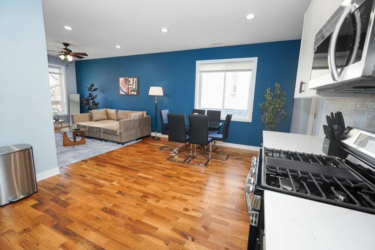 Apartment 3br Oasis Near Downtown & United Center Chicago