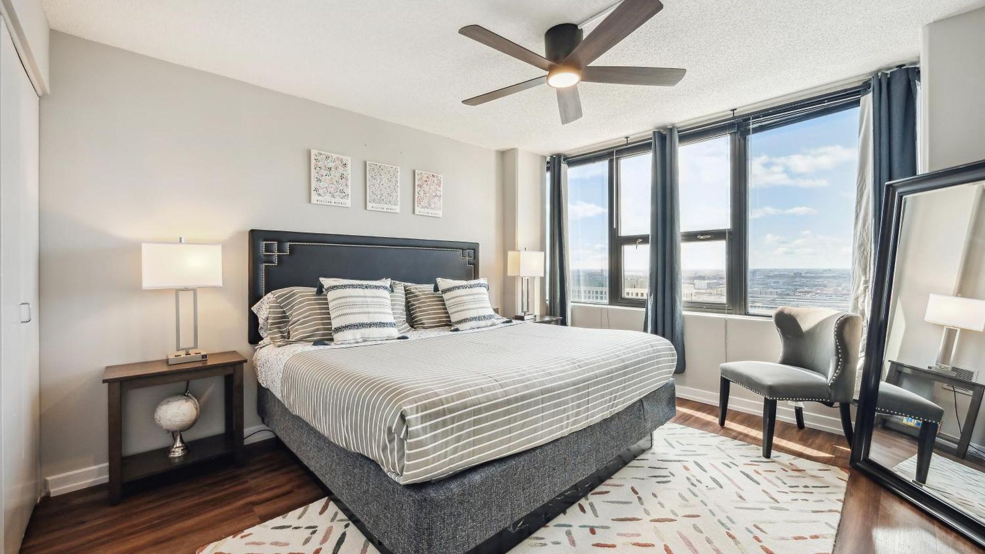 Apartment Mich Ave Downtown 2bd, Grant Park Museums #25 *