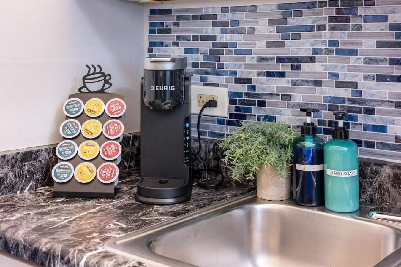 Sleep 14 Downtown, Vintage 5bd-2ba Gym & Patio